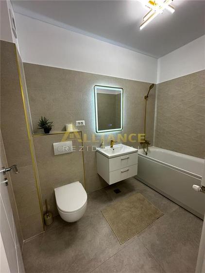 | Apartament 3 camere | 5 minute de M. Berceni | Comision 0%