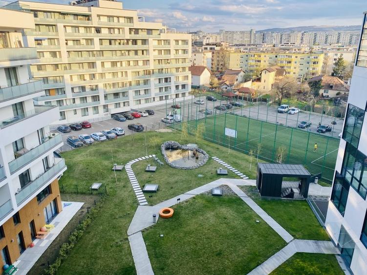 Persoană fizică închiriez apartament cu 2 camere preț 750 Euro, negociabil
