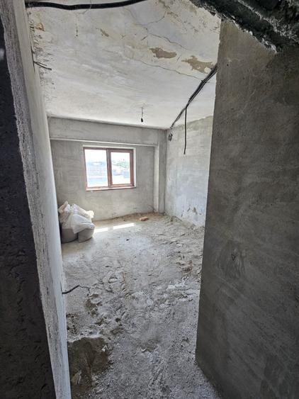 Apartament 2 camere decomandat, 55 mp, LA ROȘU cu Termopane Noi– Oras Isaccea