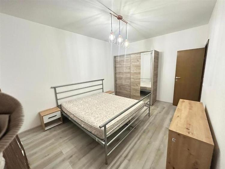 Inchiriem Apartament 2 Camere, Modern, Decomandat, Tractorul