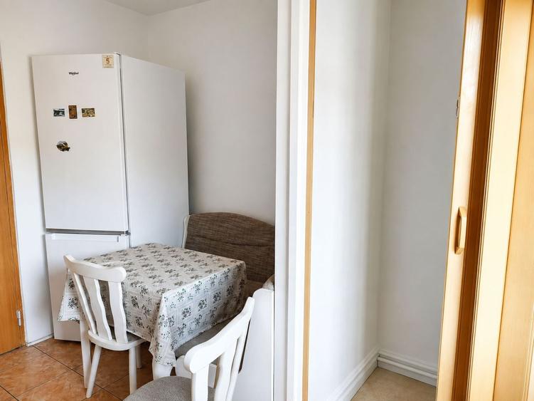 Girocului | 4 Camere | Decomandat | Etaj intermediar | Centrala proprie
