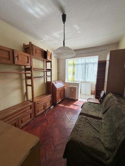 Apartament 3 camere + boxa, etaj intermediar, Radauti