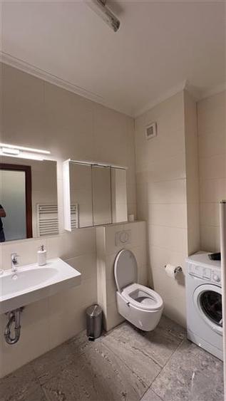 Inchiriere apartament 2 camere decomandate modern bloc nou Central zona Platinia