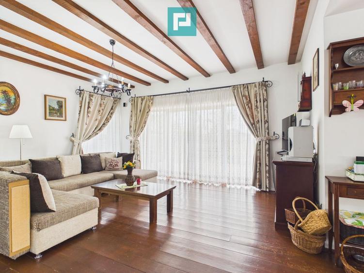 Casă rustică deosebită cu 1450 mp teren