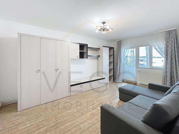 Apartament cu 3 camere, decomandat, 65 mp, situat in zona Big Manastur