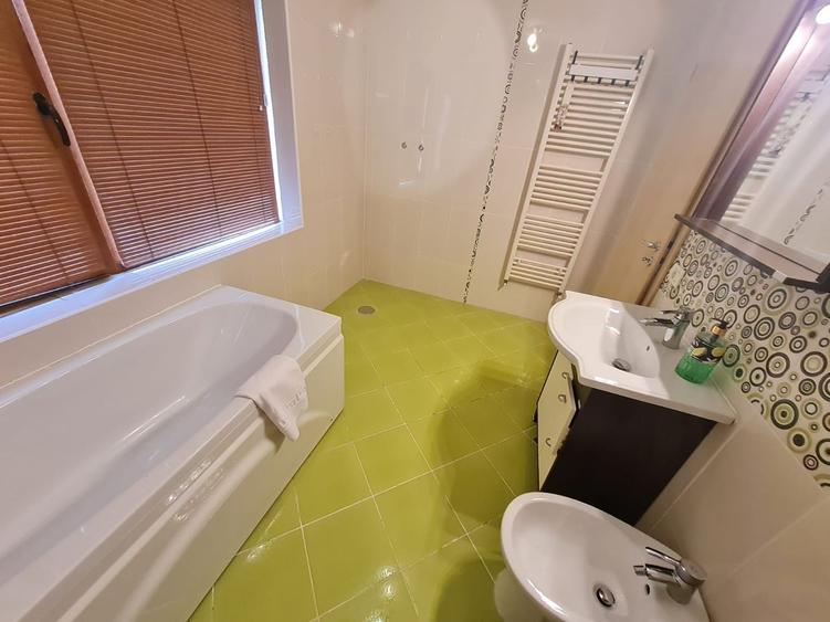 Vila spațioasă și recent renovată în Ghiroda!
