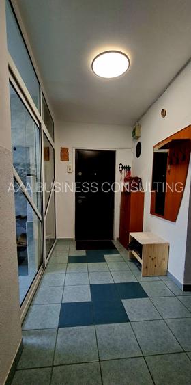 Inchiriere 3 camere,centrala termica,2 bai,proaspat renovat,bloc reabilitat,75 m - 2