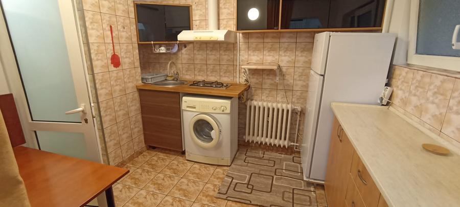 Garsoniera spatioasa la vila  zona Rahova  Carrefour Alexandriei Buc sector 5
