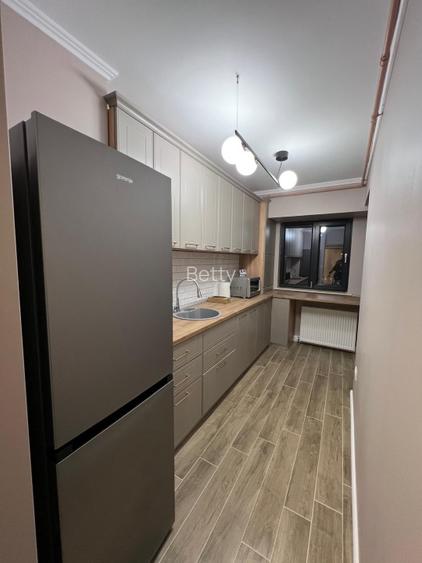 Proprietar-Vând apartament 2 camere mobilat si utilat - Casa de cultură