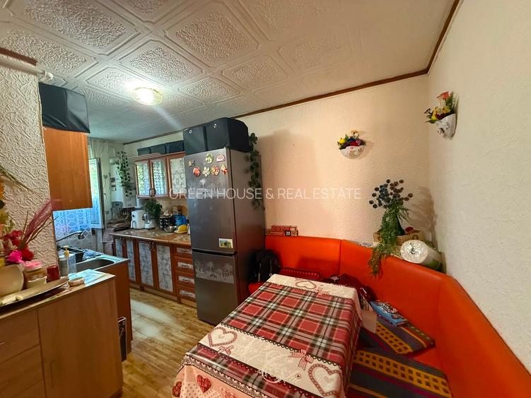 Apartament 3 camere-decomandat-bloc de caramida-zona Sc. Gen. Andrei Saguna - 11