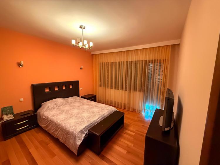 Vila excepțională într-o zona liniștită