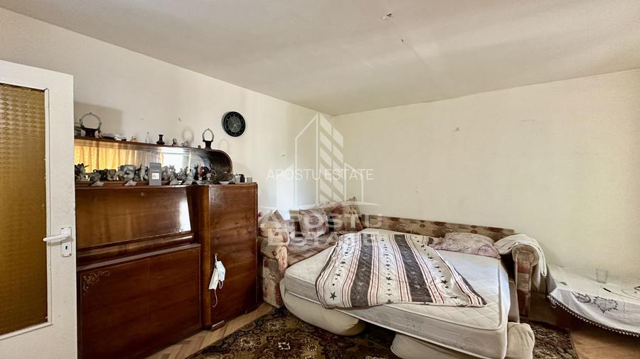 Apartament cu 3 camere, decomandat, etaj intermediar, Aradului - 2