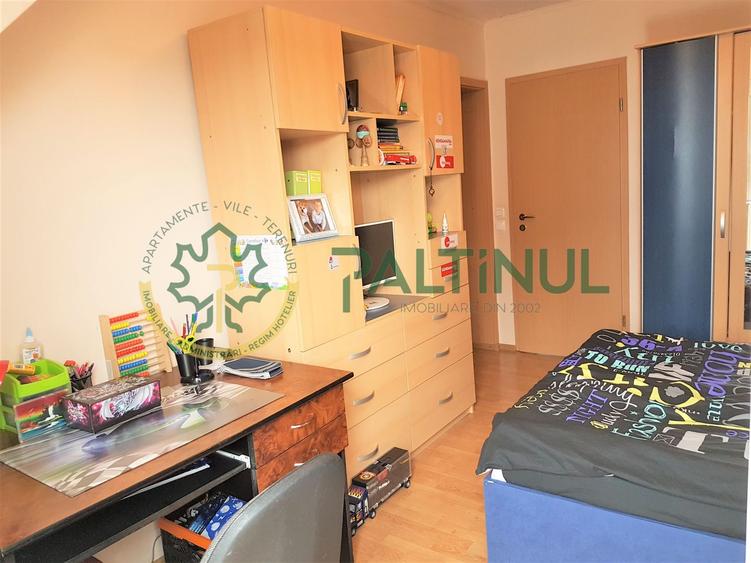 Vila Șelimbăr – 700 mp teren, jacuzzi, semineu, front stradal 30 ml