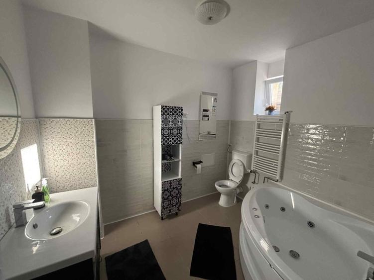 Inchiriez casa 5 camere in Timisoara