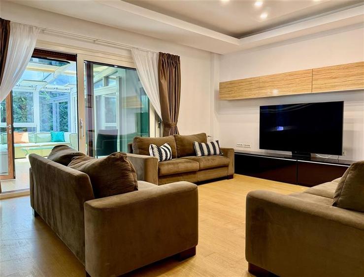 Vila premium cu lift interior, 7 dormitoare si curte proprie I Pipera