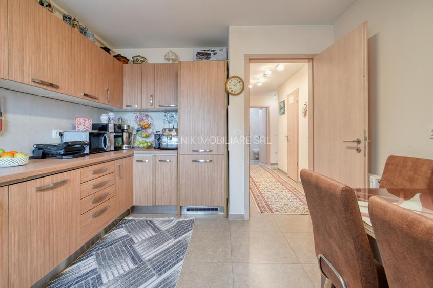 Apartament 3 camere, primitor si pozitiv Coresi Avantgarden Kasper, mall Coresi - 10