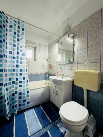 Apartament 3 camere, semidecomandat, 56mp - zona Sagului