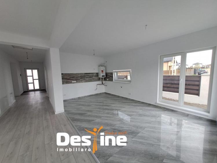 Casa P+POD, 4 CAMERE 135 MP, MIROSLAVA