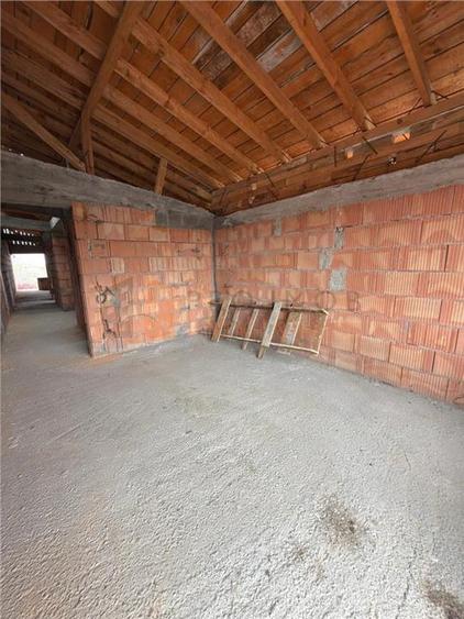Casa tip P+1+M zona Garii