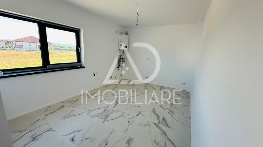 Vânzare vilă P+1 / curte privată / loc de parcare / TVA inclus