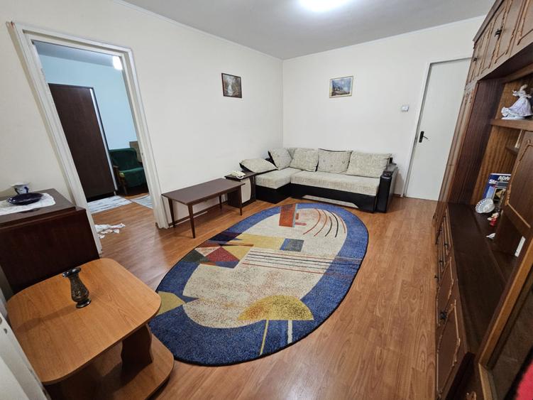 Vand apartament 2 camere cartier Războieni - circular, mobilat, utilat, liber.
