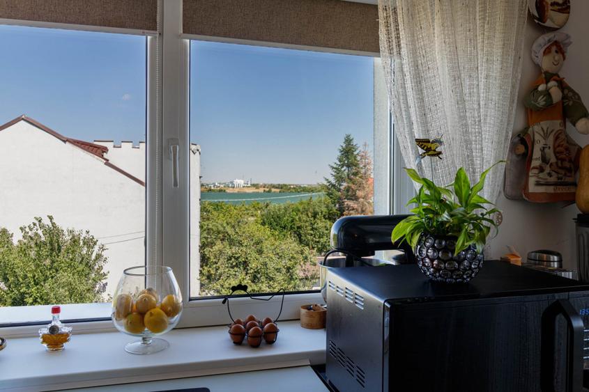 Clădire modernă, versatilă, cu terasă panoramică – locuință sau business