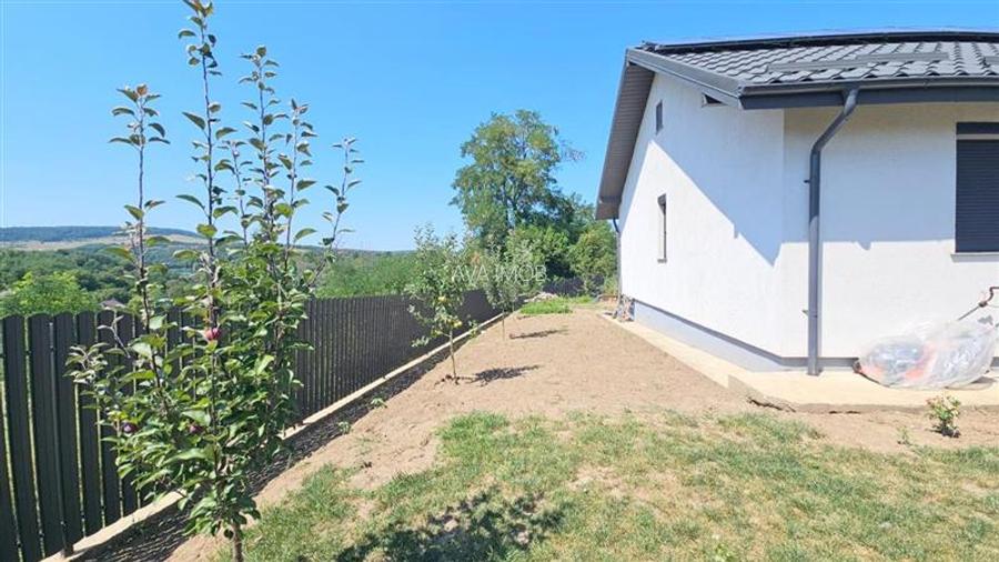 Casa 3 dormitoare, 2 bai, Moderna, zona Magura-Farbe - 32