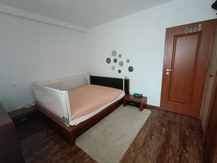 Bloc Nou/Girocului - Apartament decomandat cu 2 camere