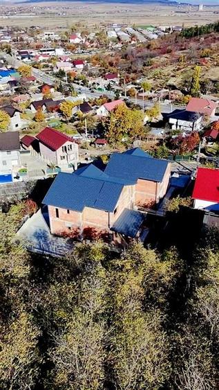Casa de vanzare cu priveliste frumoasa