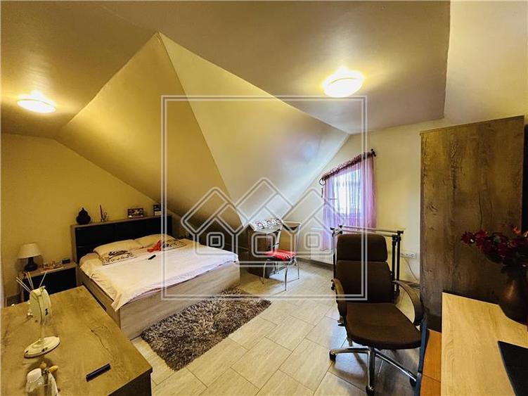 Casa cu 4 camere, 119 mp utili, zona linistita -Cartierul Arhitectilor