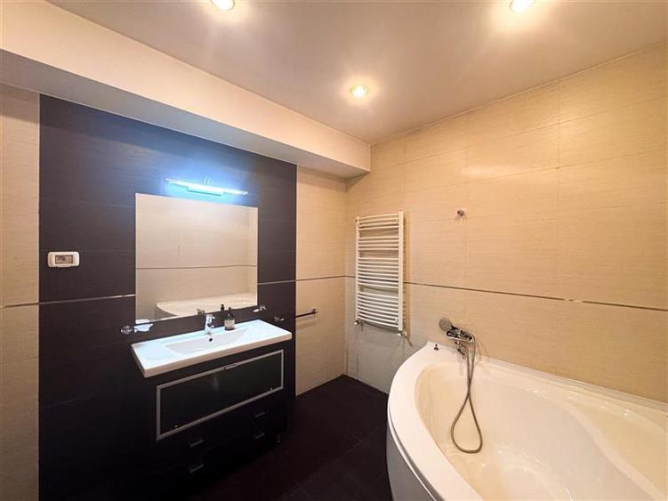 Apartament de inchiriat 3 camere Herastrau