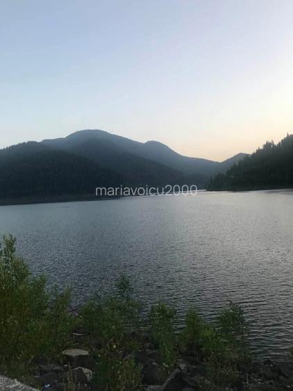     Teren intravilan într-una dintre cele mai frumoase zone montane din România - 11