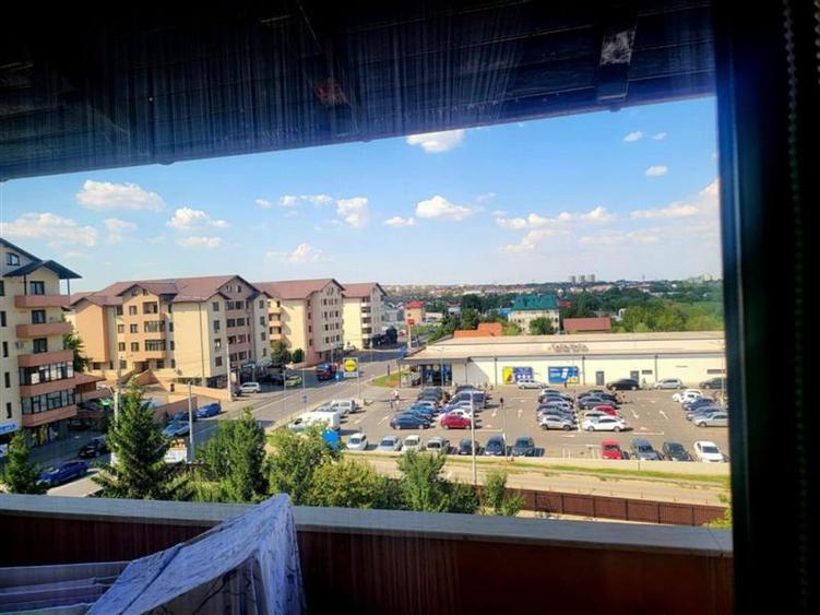 Apartament 3 camere  de vanzare  Lunca Cetatuii,