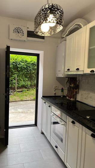 Apartament 2 camere Centrul istoric,renovat,mobilat modern,168000 Euro