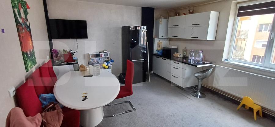 Apartament spațios, 93 mp utili, mobilat complet – Zona Hotel Diana