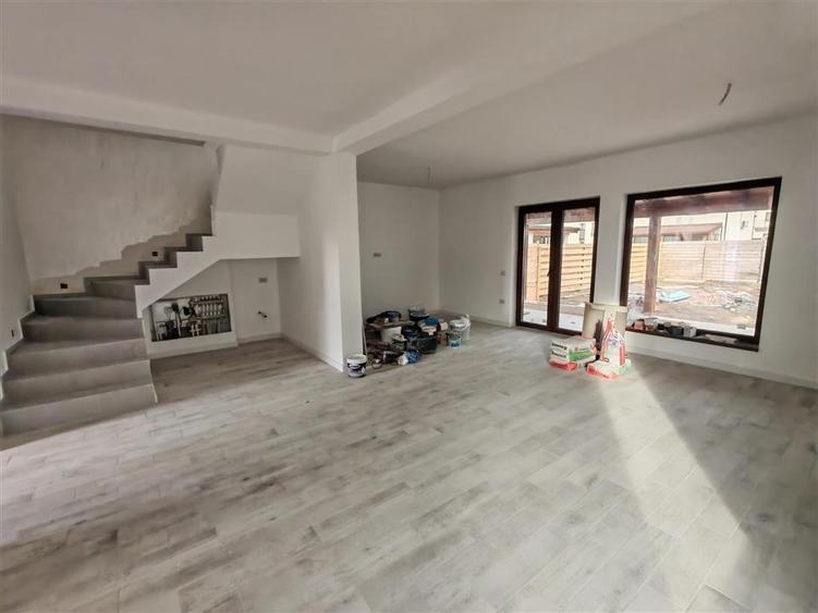 Casa individuala de vanzare Izvor/Tarlungeni 175000 Eur+TVA