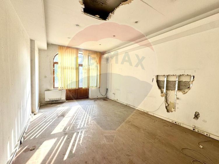 Spațiu Comercial, Birouri Vila Interbelica | Strada Berzei | 814.4 mp