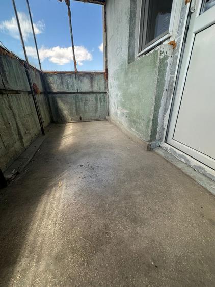 - Apartament 2 camere decomandat, zona Radu Negru.