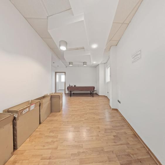 Showroom de vanzare, Calea Romanului - Bacau