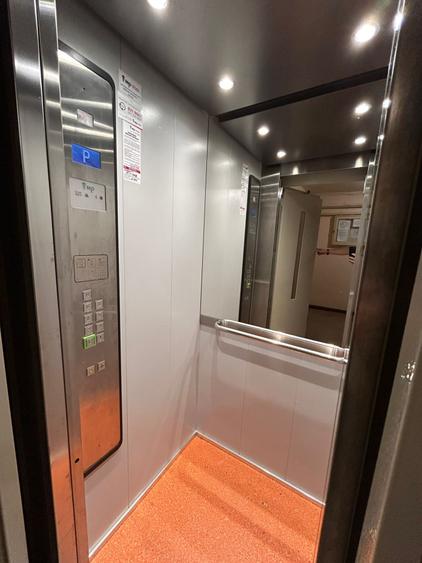 - Ap. 3 camere (transformat din 4) Dorobantilor, suprafata 101mp.