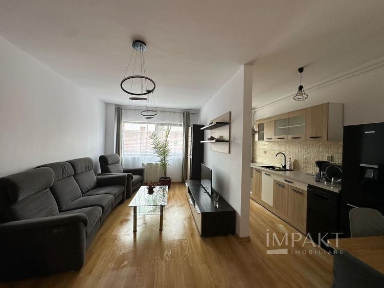 Apartament de inchiriat cu 3 camere,zona semicentrala!