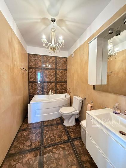 Apartament 3 camere Zorilor cu parcare 71 m2