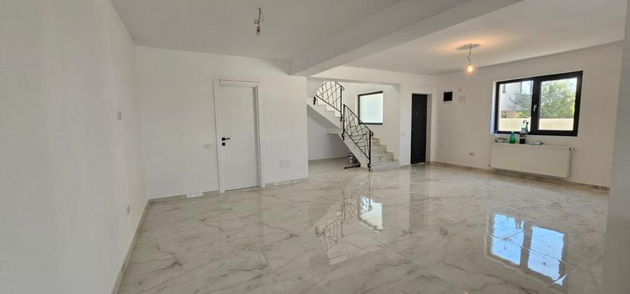 Casa individuala comuna Berceni Padurea Craiului.