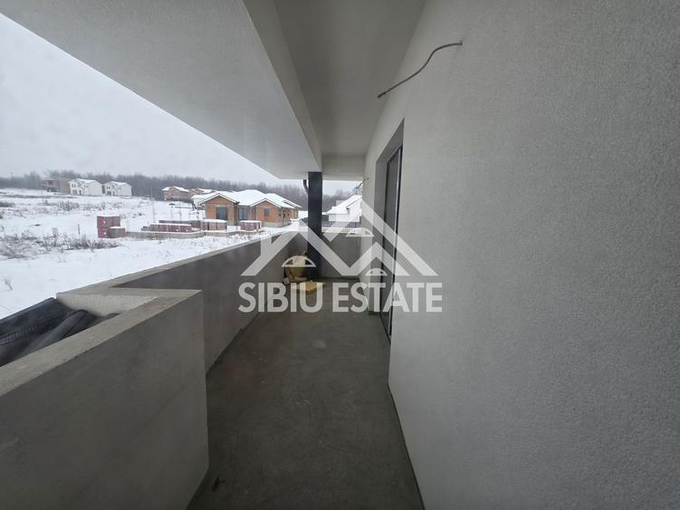 Casa individuala ,cu carport si pivnita, Calea Cisnadiei