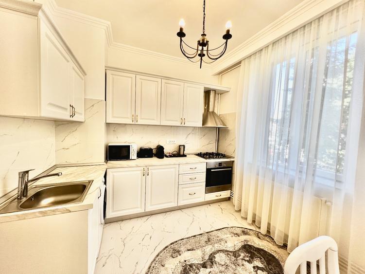 Apartament ultra-central , mobilat si utilat complet