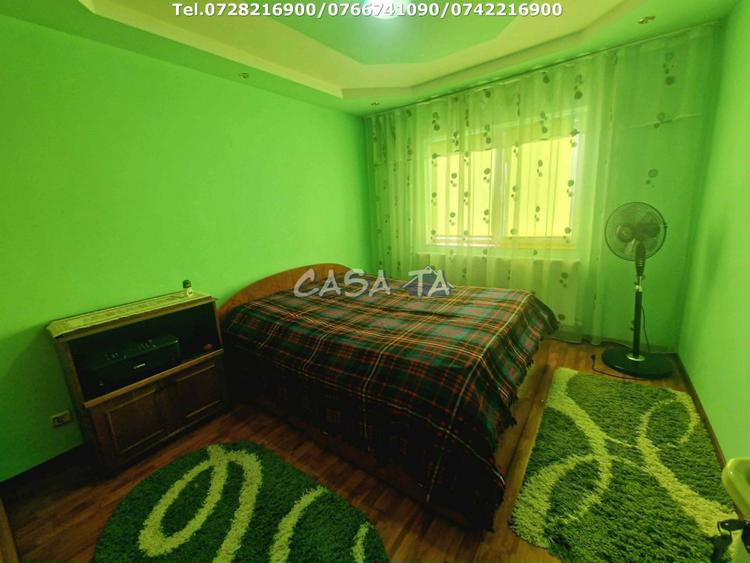 Apartament 3 camere, situat in Rovinari , Str. Plopilor