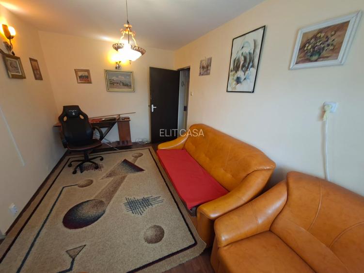 Apartament cu 2 camere, etaj 3/4, zona Tatarasi - 3
