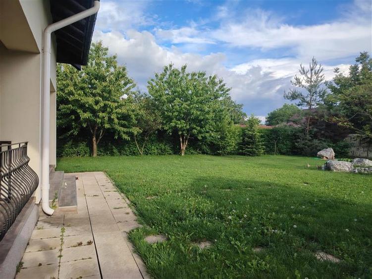 OCAZIE UNICA!!! Vila de lux, intr-o zona linistita, la 20 minute de Ploiesti