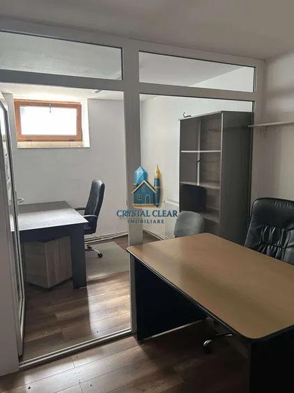 Casă pe 3 nivele, cu 13 camere-zonă centrală, str. Mihail Kogălniceanu