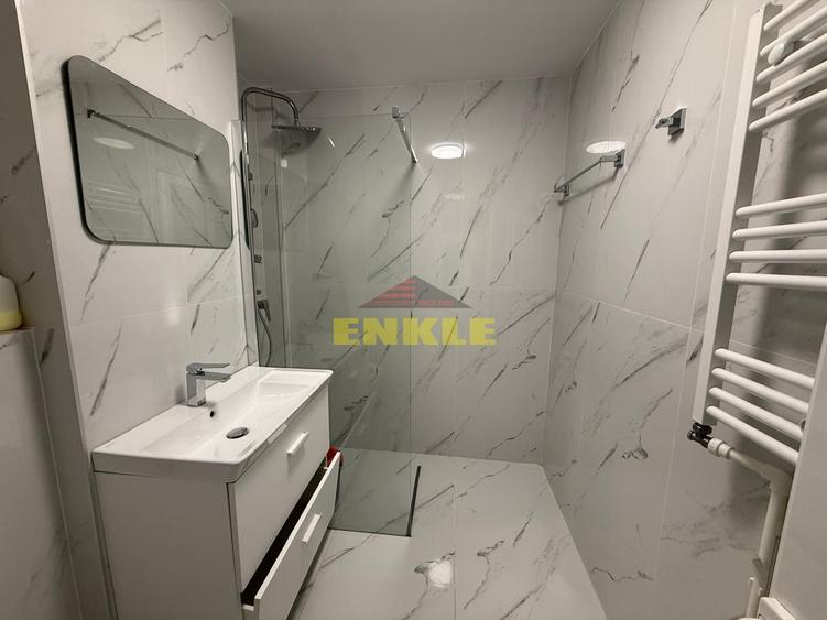 De vanzare apartament cu 2 camere decomandat, Ultracentral.